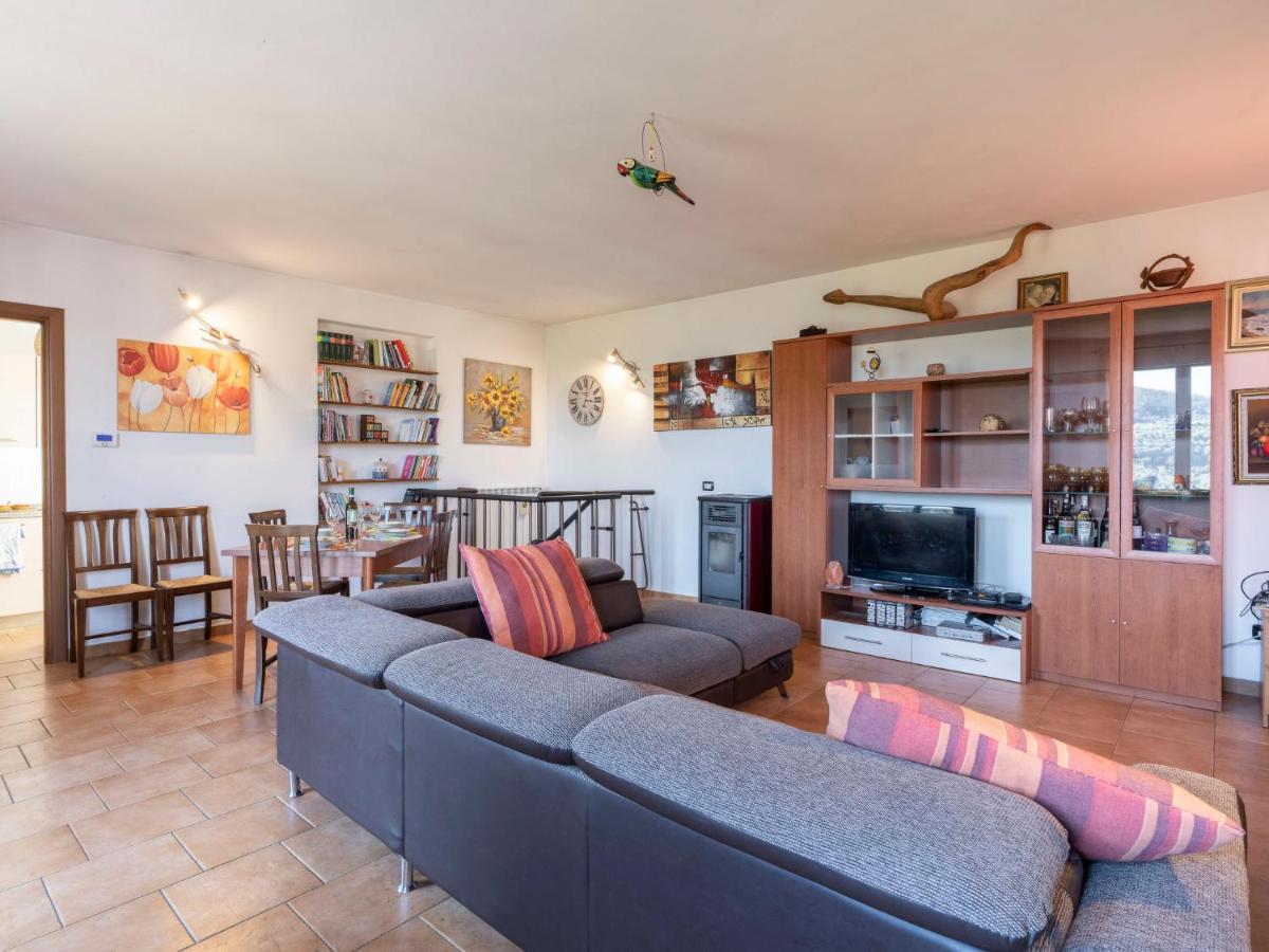Holiday Home Lory House By Interhome Villa Viani Ngoại thất bức ảnh